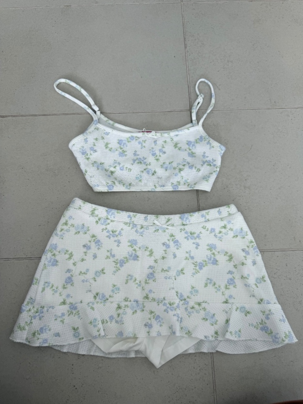Edikted Floral Skirt and Crop Top Set XS